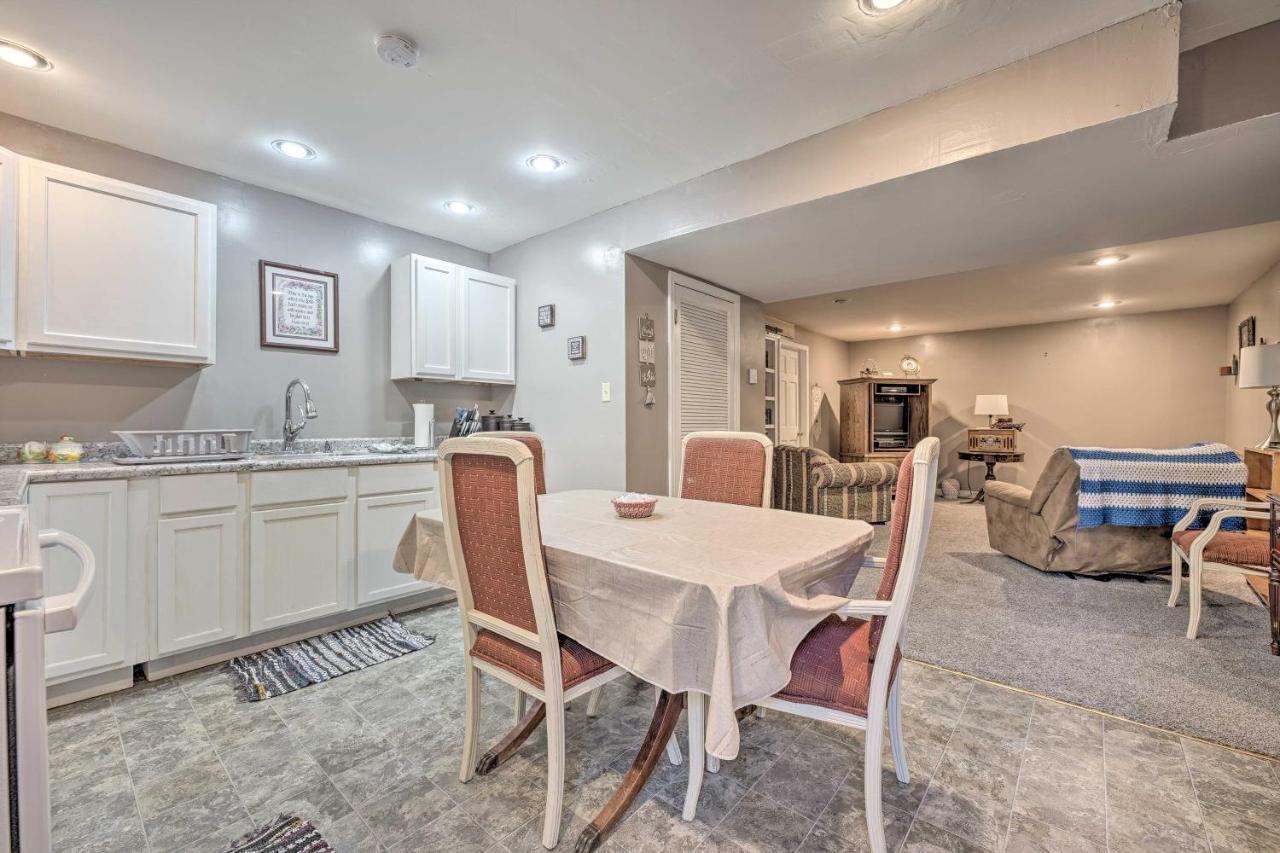 Lovely 3- Bedroom Apartment With Street Parking. Goshen Ngoại thất bức ảnh