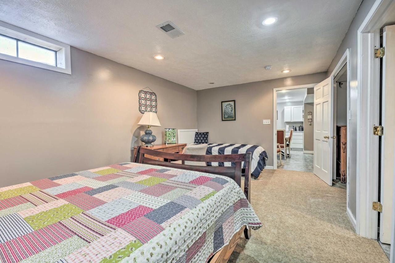 Lovely 3- Bedroom Apartment With Street Parking. Goshen Ngoại thất bức ảnh